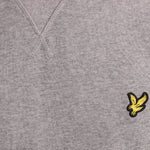 Lyle and Scott Crew Neck Sweatshirt Mid Grey Marl Detailansicht Logo