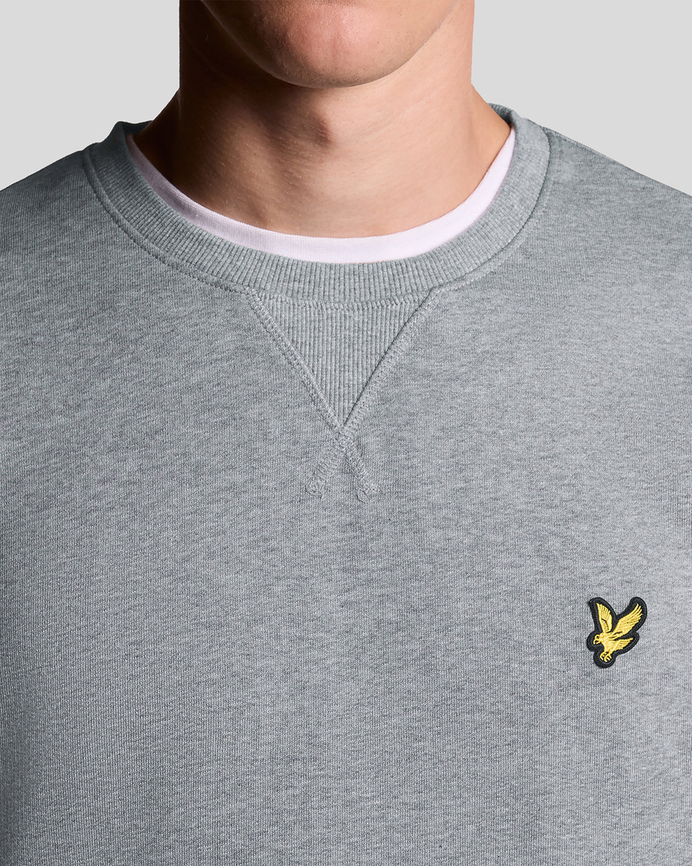 Lyle and Scott Crew Neck Sweatshirt Mid Grey Marl Detailansicht
