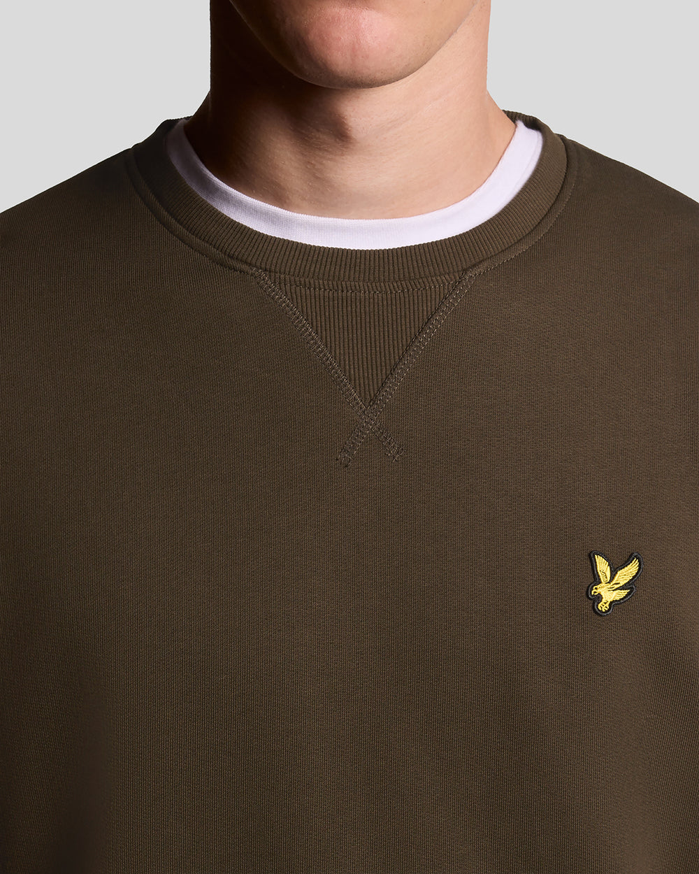 Lyle and Scott Crew Neck Sweatshirt Olive Detailansicht