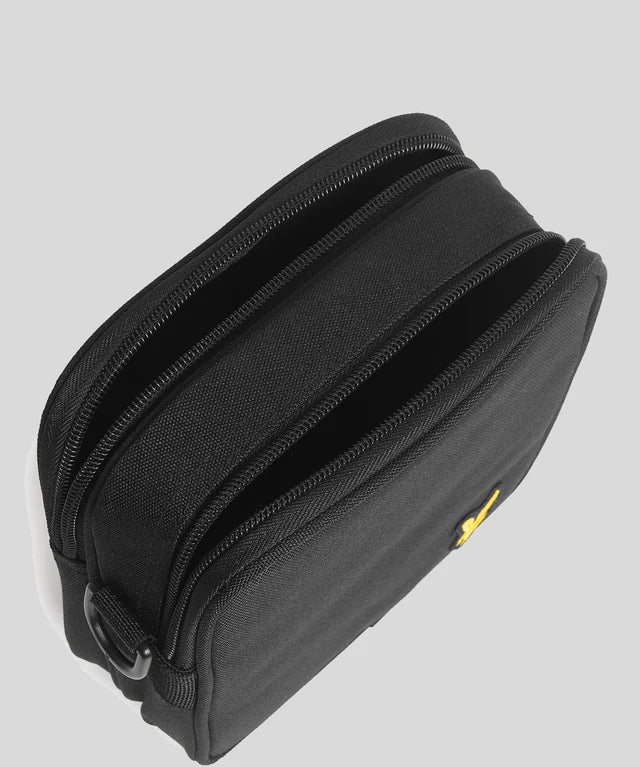 Lyle and Scott Cross Body Bag Jet Black Detailansicht