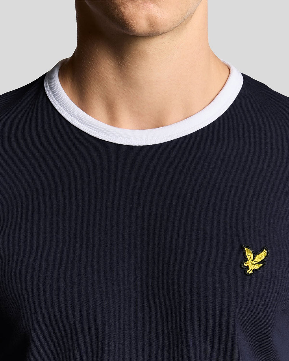 Lyle & Scott Ringer T-Shirt Dark Navy White Detailansicht