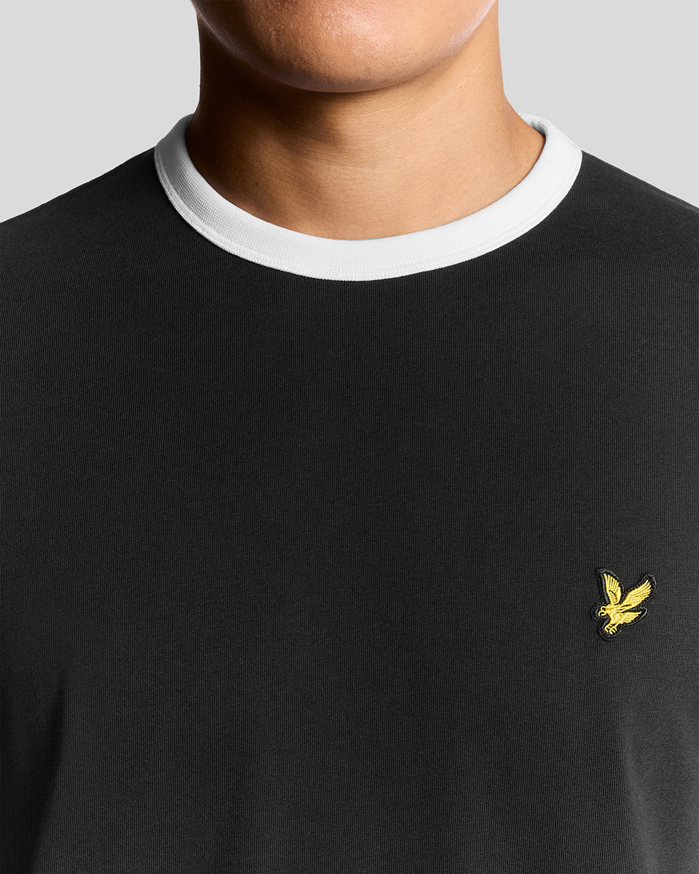 Lyle & Scott Ringer T-Shirt Jet Black Detailansicht